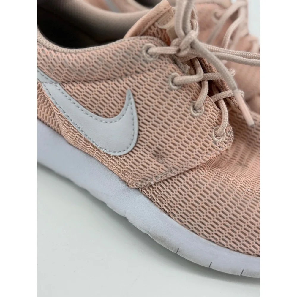 Nike Girls Roshe One GS 4.5Y Pink Peach Youth‎ Sneakers Shoes